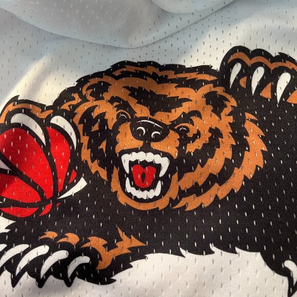 Mitchell & Ness Vancouver Grizzlies 1998-1999 Swingman Shorts NWT 2XL - Picture 7 of 8